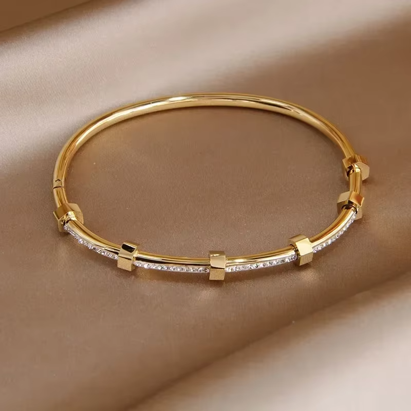 Madison – Forgyldt armbånd med moissanitdetaljer